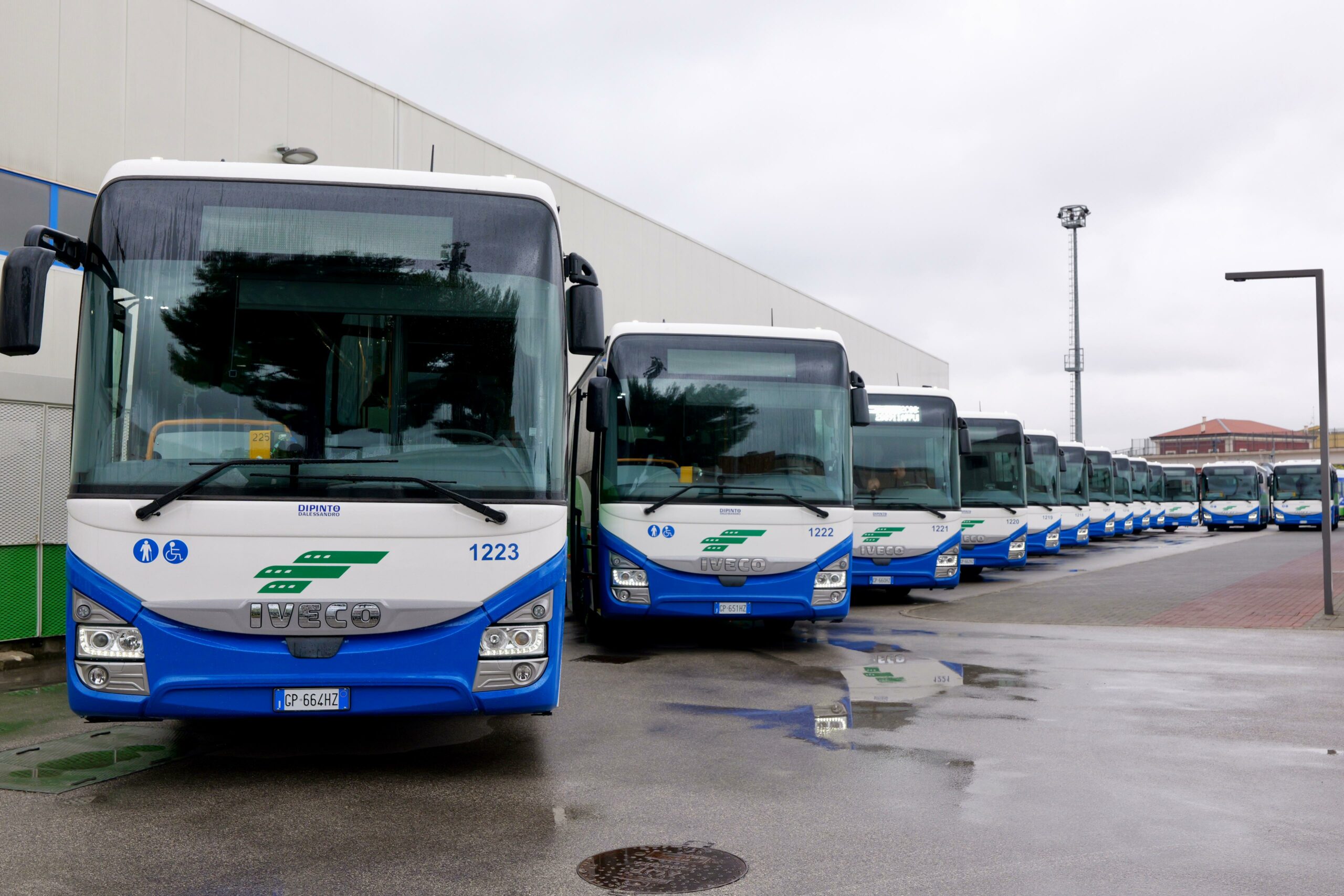 Ferrovie Appulo Lucane Quindici Nuovi Pullman Euro 6 Noi Notizie