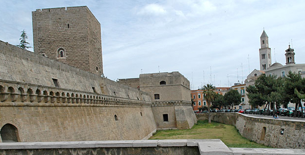 Bari.castello svevo a