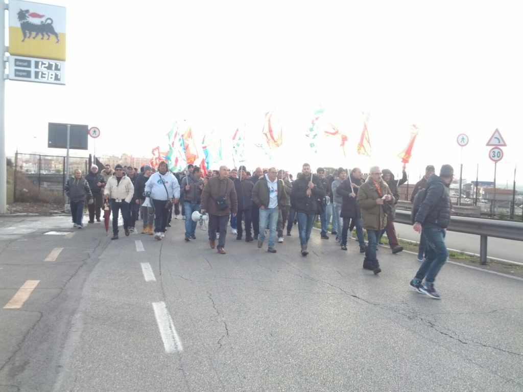 corteo indotto ilva corteo 106