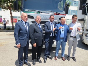 SOA presenta nuovi mezzi metano EURO 6 Scania (9)