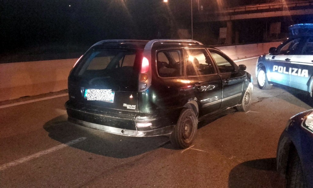 taranto auto banditi sparatoria 11