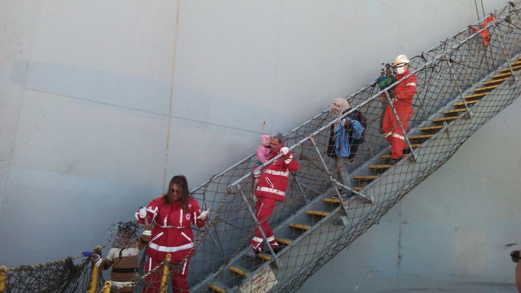 migranti arrivo taranto