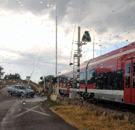 treno sud est sbarre alzate 1