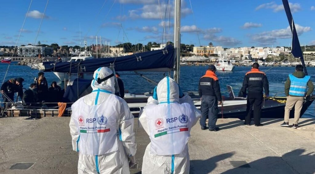 Salento Migranti Sbarco Di Decine Di Persone Noi Notizie