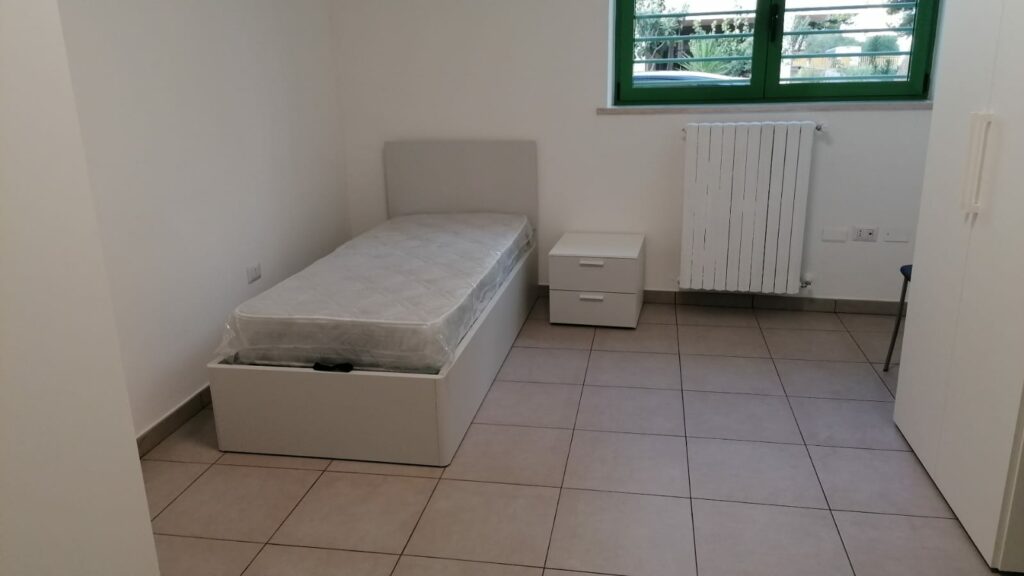 Camera Cerignola centro residenziale migranti