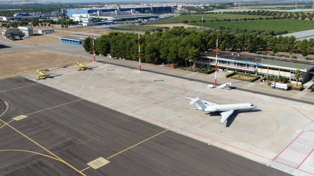 aeroporto grottaglie piazzale