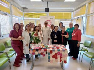 CoS 43 ONCOLOGIA MOSCATI consegna manufatti lanaterapia 17 05 2024