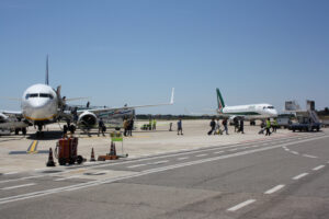 Aeroporto del Salento Brindisi piazzale